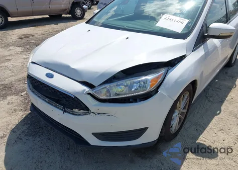 2016 Ford Focus Se z USA, uszkodzony, nr VIN 1FADP3F22GL300841